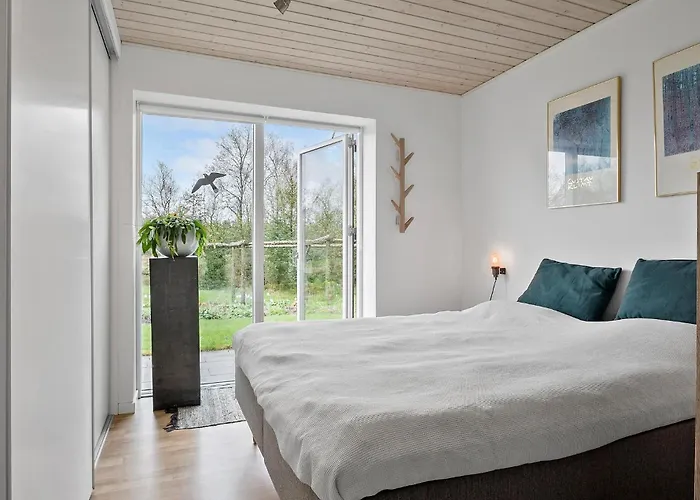 Gorgeous In With Kitchen Дом отдыха